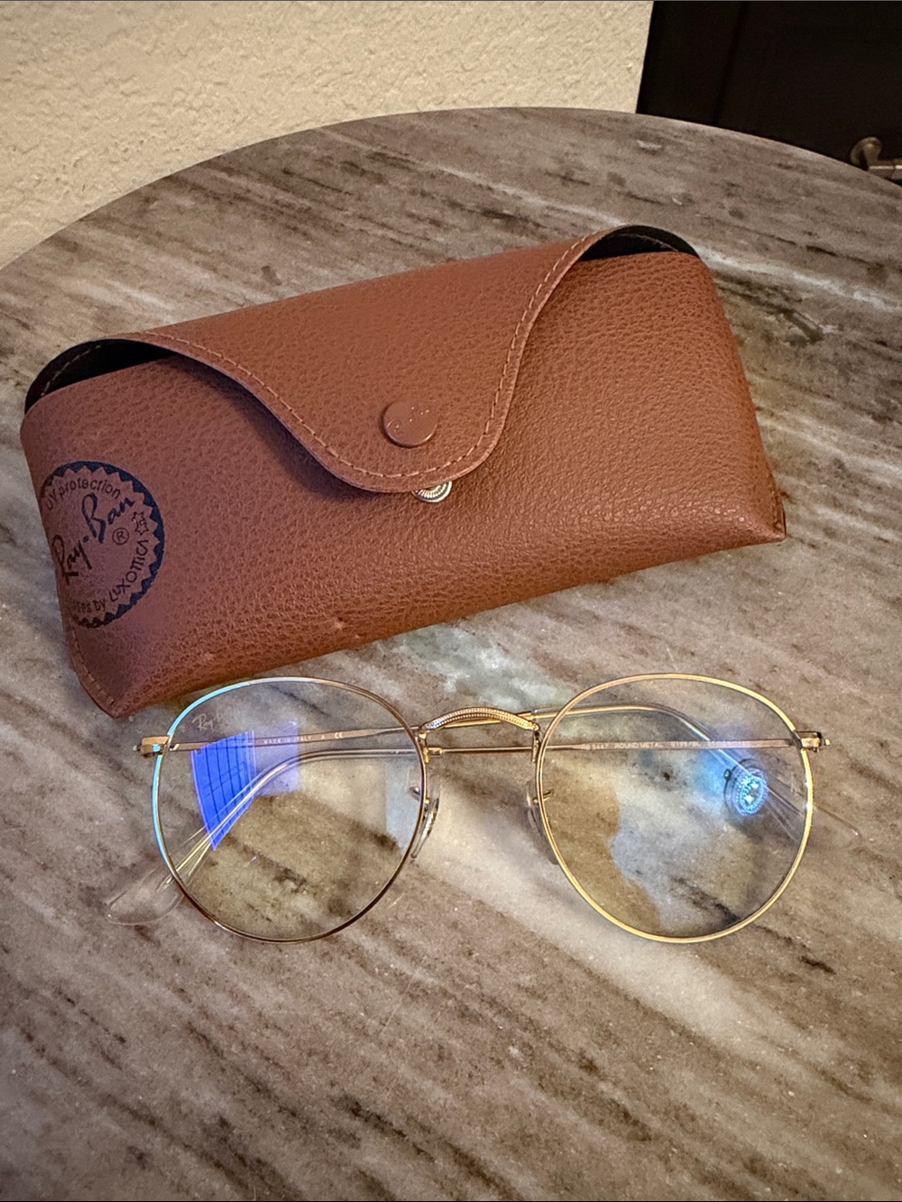 Ray-Ban Men's Gold Round Frames with Brown Case